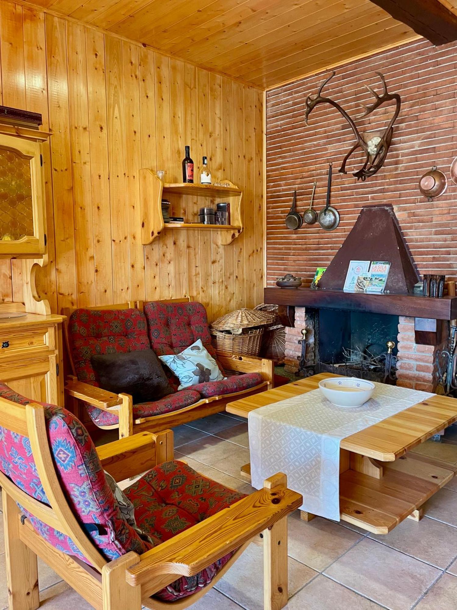 Chalet Natura La Taverna Dei 3 Porcellini Cavaliere  Εξωτερικό φωτογραφία