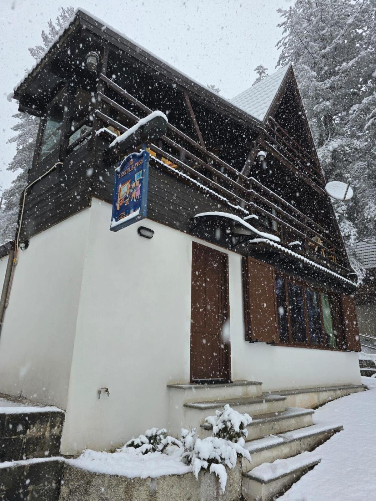Chalet Natura La Taverna Dei 3 Porcellini Cavaliere  Εξωτερικό φωτογραφία